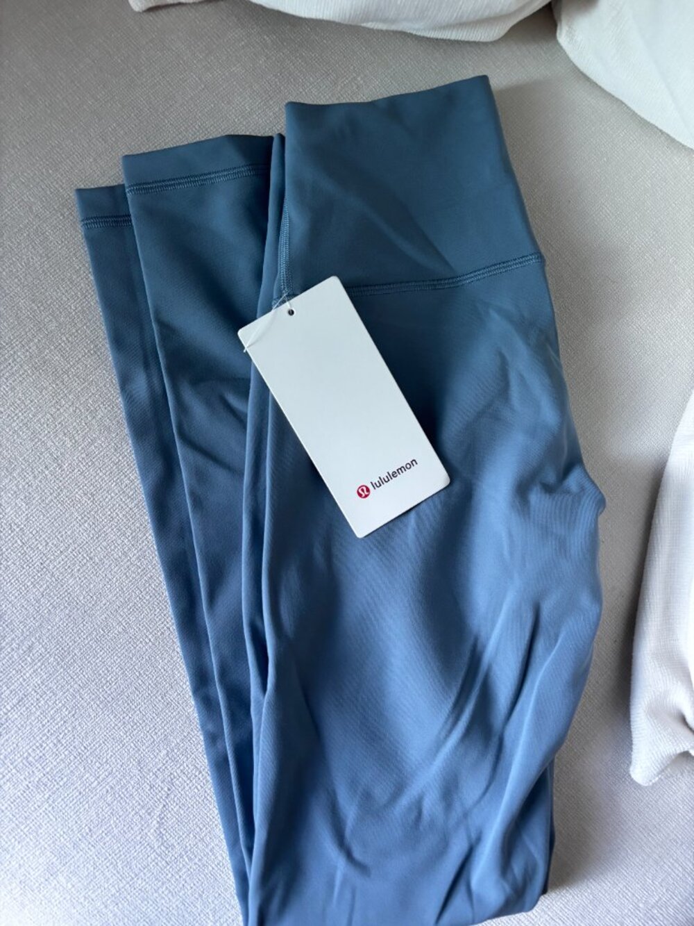Lululemon Wunder Train HR Tight 28"